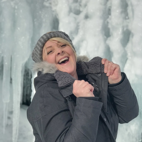 Vintage & modern treasures in home goods & clothes - Picture 4 of 9